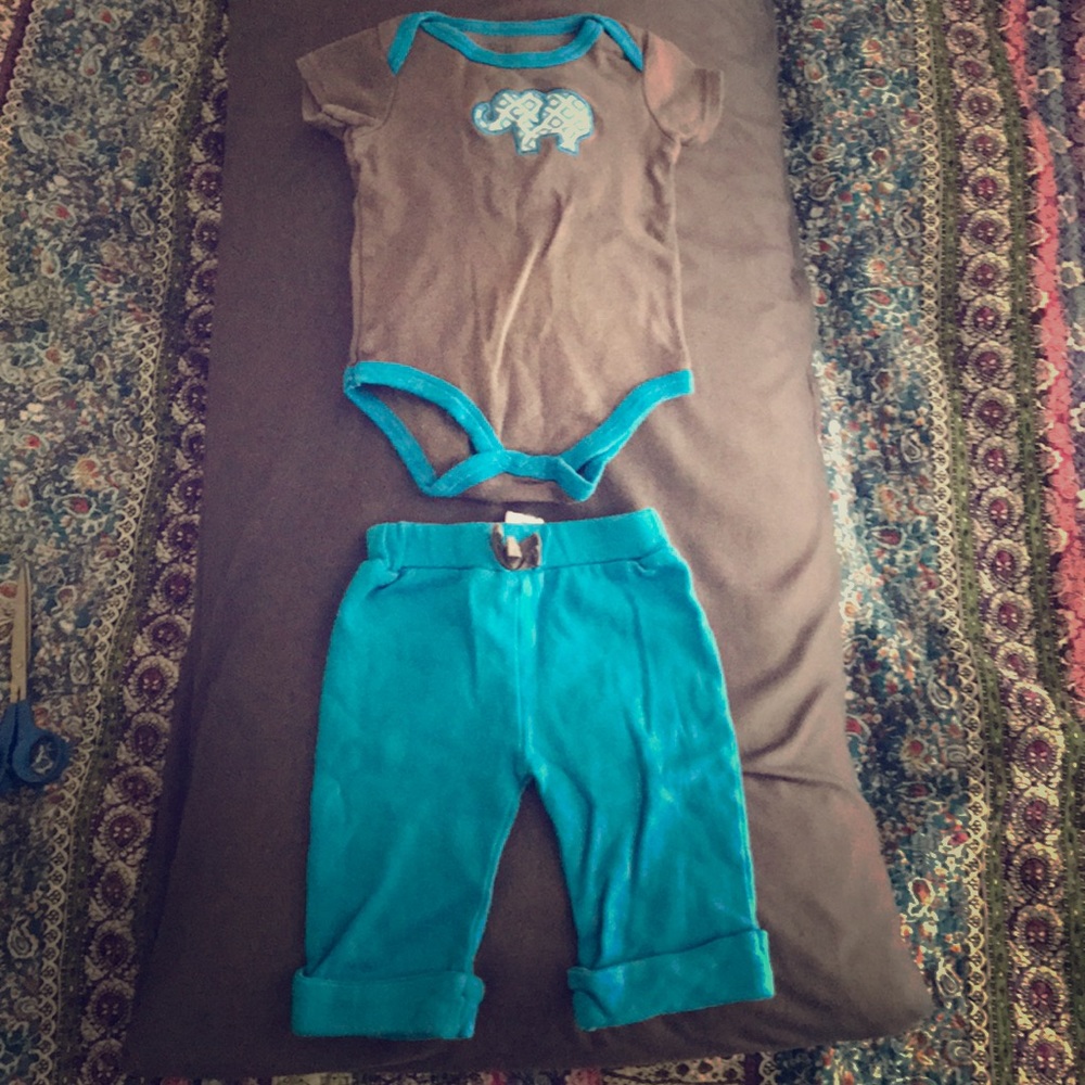 Baby 2 piece shirt and pant set